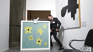 MEN - Paul Canon Finds A Glory Hole In An Art Gallery And Sticks His Dick In To Find Pierce Paris's Mouth Waiting