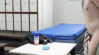 Invading RadioClub  Towel Grinding