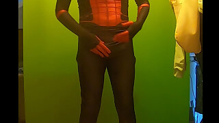 Spiterman an nacked boy