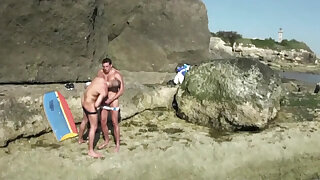 Jordan Fox fuck Enzo Rimenez in the beach
